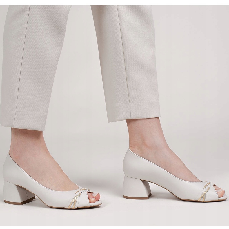 Marco Shoes 1577P fehér bőr szivattyúk stabil sarokkal 2