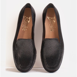 Radoskór Kényelmes fekete női cipők szélesebb lábhoz 2