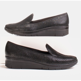 Radoskór Kényelmes fekete női cipők szélesebb lábhoz 3