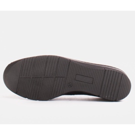 Radoskór Kényelmes fekete női cipők szélesebb lábhoz 5