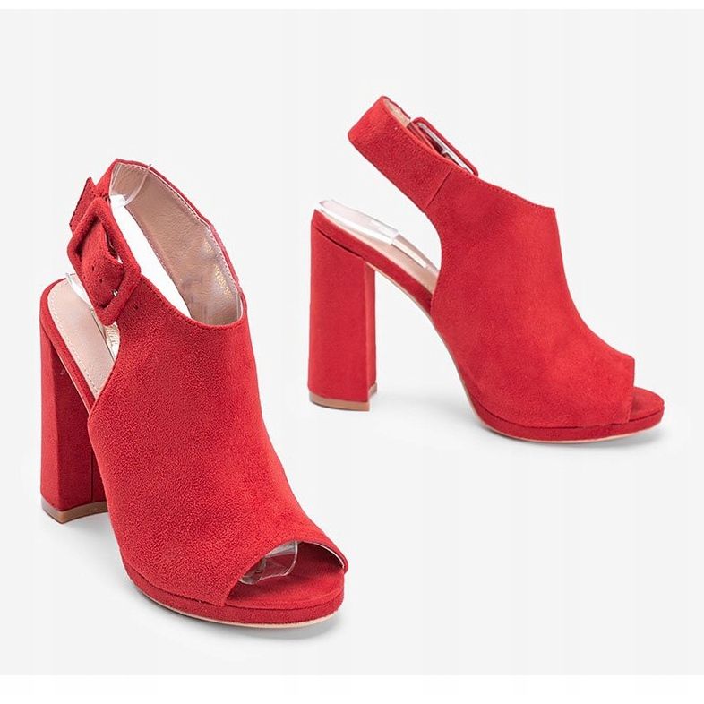 Piros szárú szandál Kis Olaszországból 1