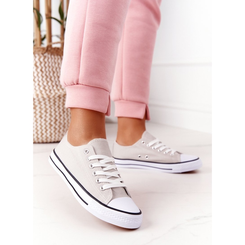 Női klasszikus cipők szürke Omerta 1