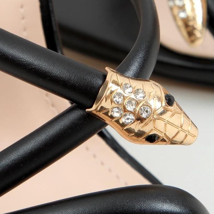 Fekete M311P Fekete papucs a tűn 2