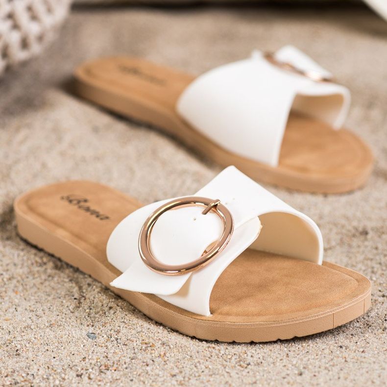 Bona Papucs dekoratív csattal fehér 1