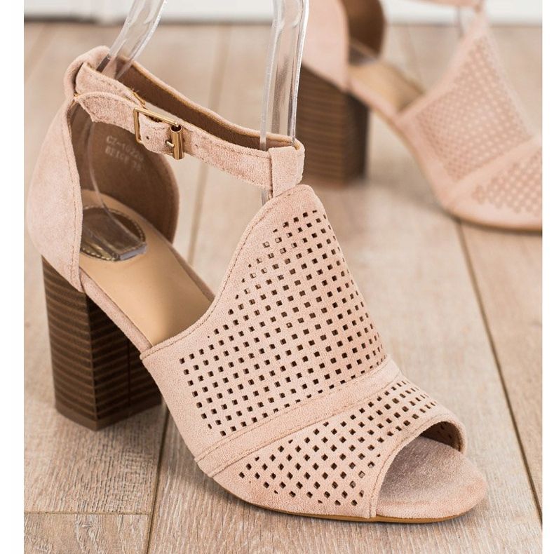 SHELOVET Beépített áttört szandál bézs 1