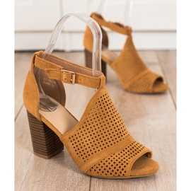 SHELOVET Beépített áttört szandál barna 1