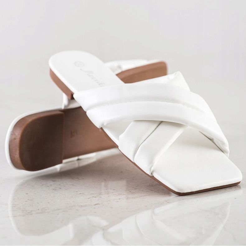 Mannika Kényelmes Eco bőr papucs fehér 1