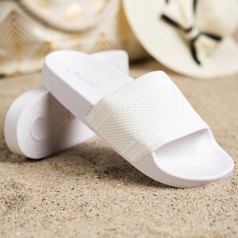 Anesia Paris Kényelmes papucs fehér 1