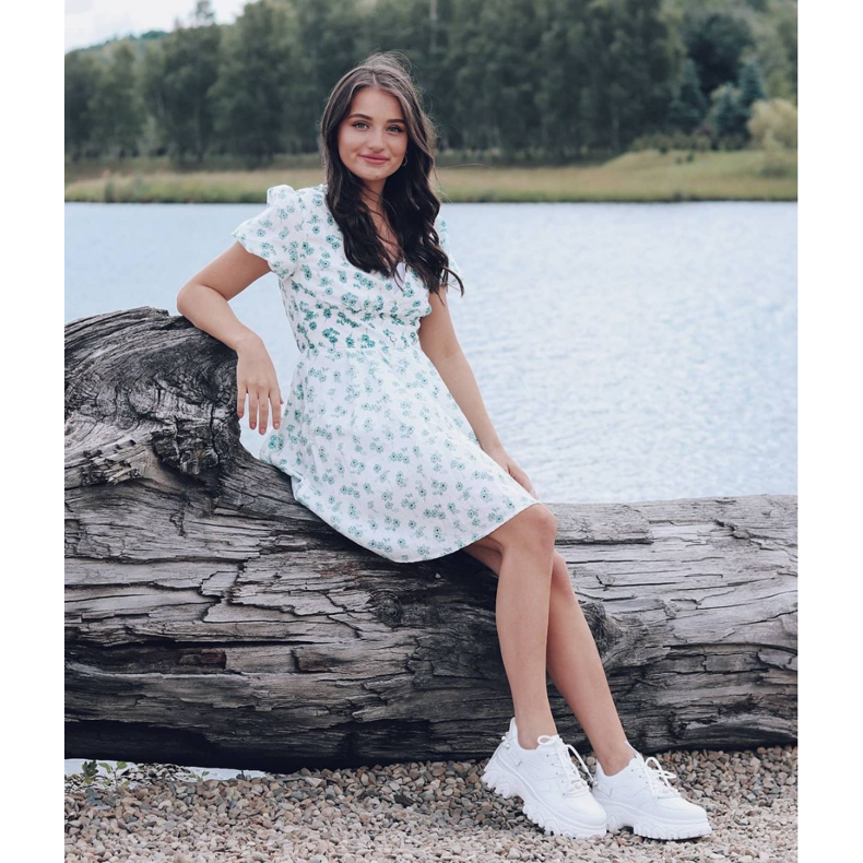 SHELOVET Fehér cipők gyöngyökkel 1