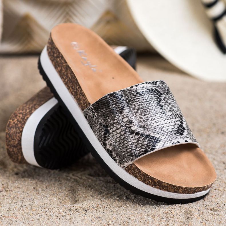 Kayla Papucs a platformon szürke 1