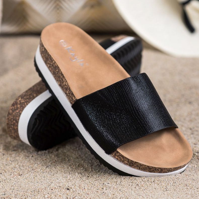 Kayla Papucs a platformon fekete 1