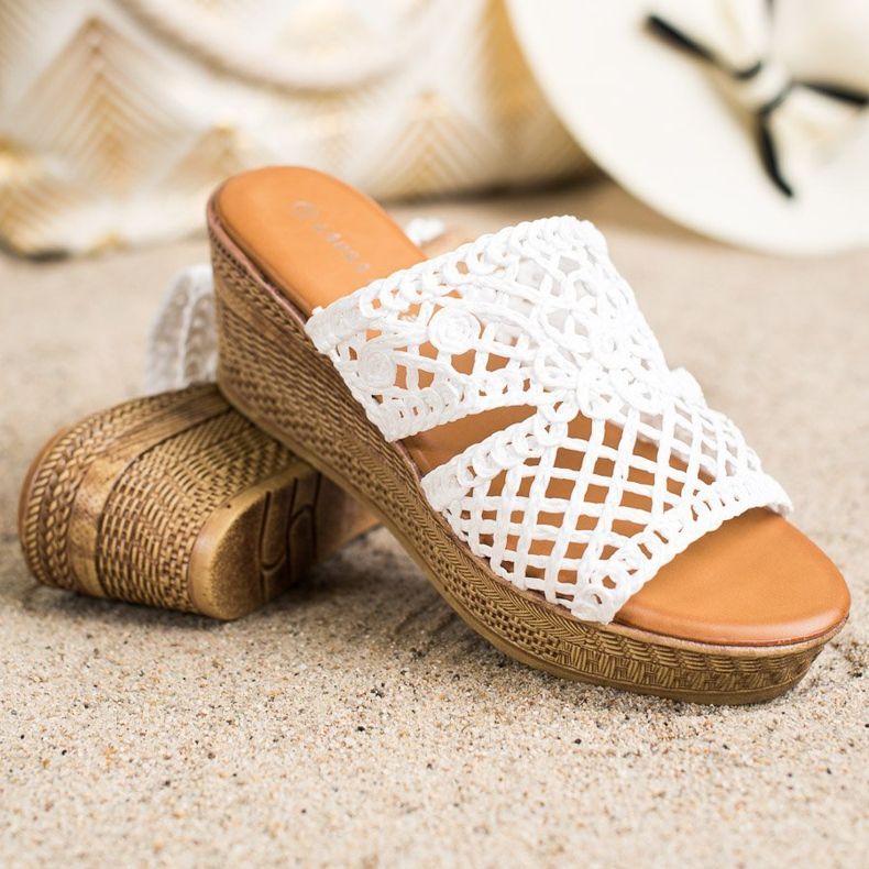 Laura Mode Áttört ék papucs fehér 1 Laura Mode Áttört ék papucs fehér 1