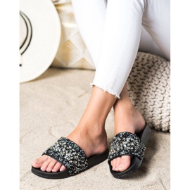 SHELOVET Papucs díszekkel fekete 1