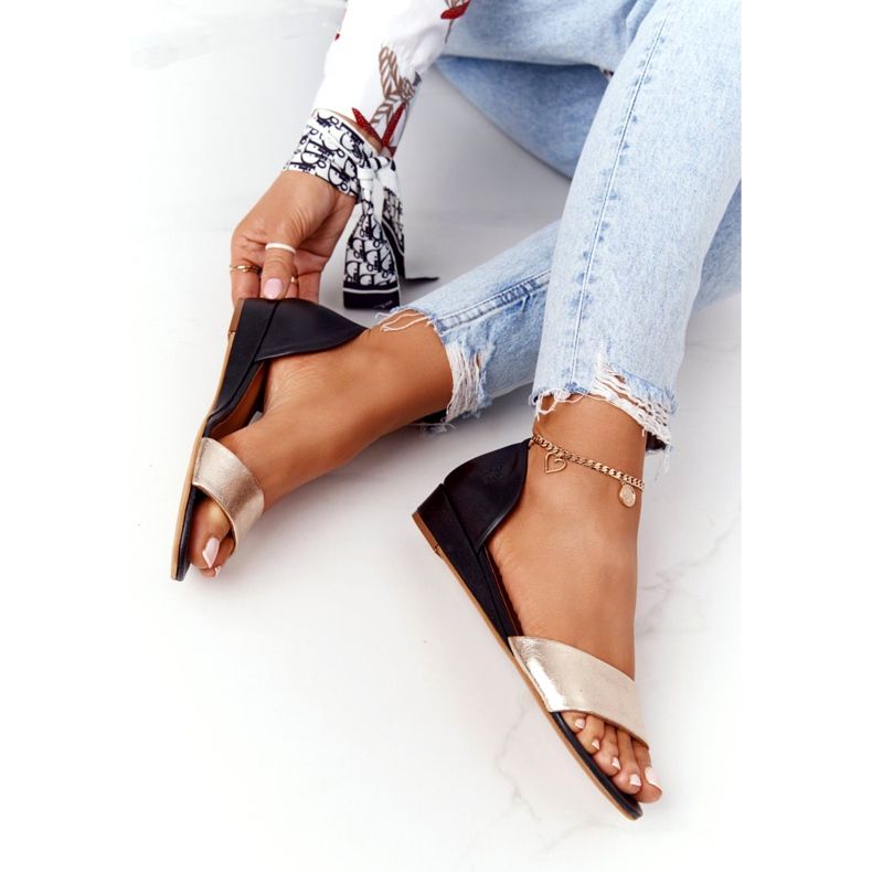 Maciejka bőr szandál 1971-46 Fekete és arany aranysárga 1