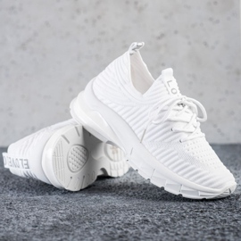 SHELOVET Fehér cipők a platformon 1