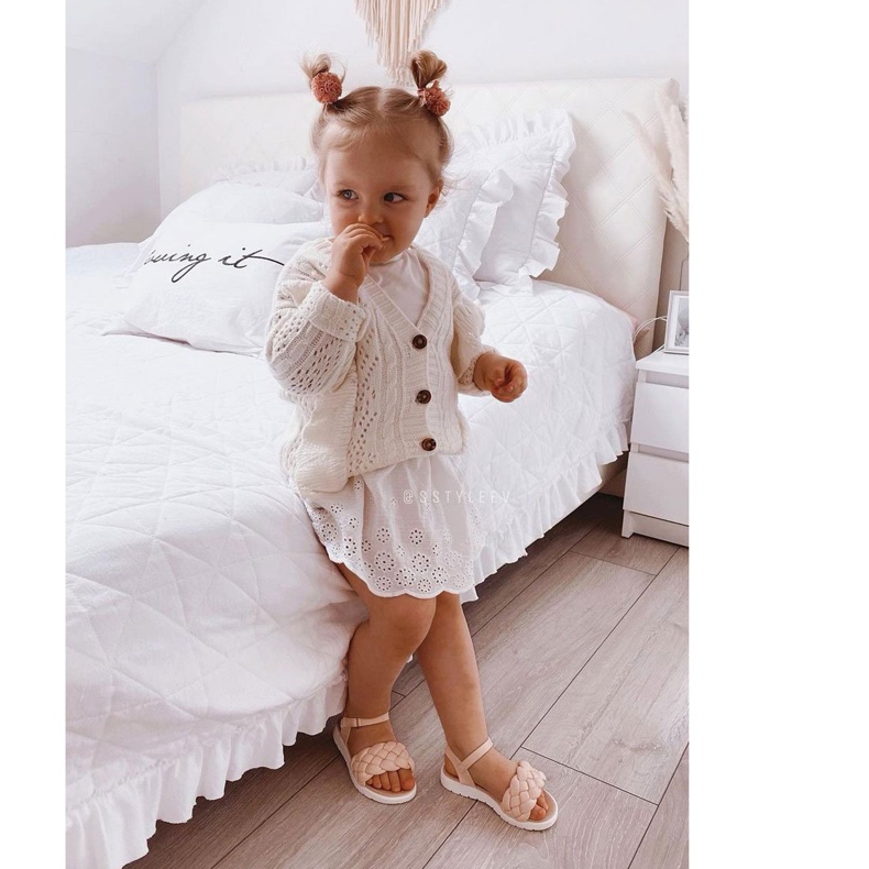 FR1 Gyermek szandál fonott rózsaszín Adellával 2