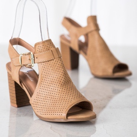 Renda Épített szandál Eco bőrrel bézs barna 1