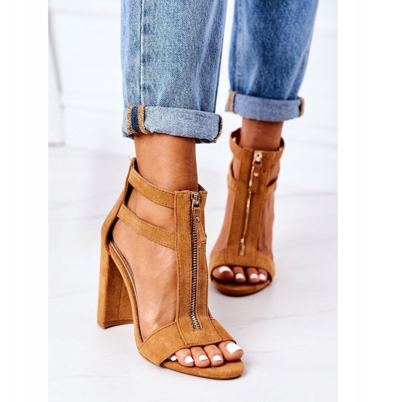 PS1 Velúr szandál egy teve bolond bárban barna 1