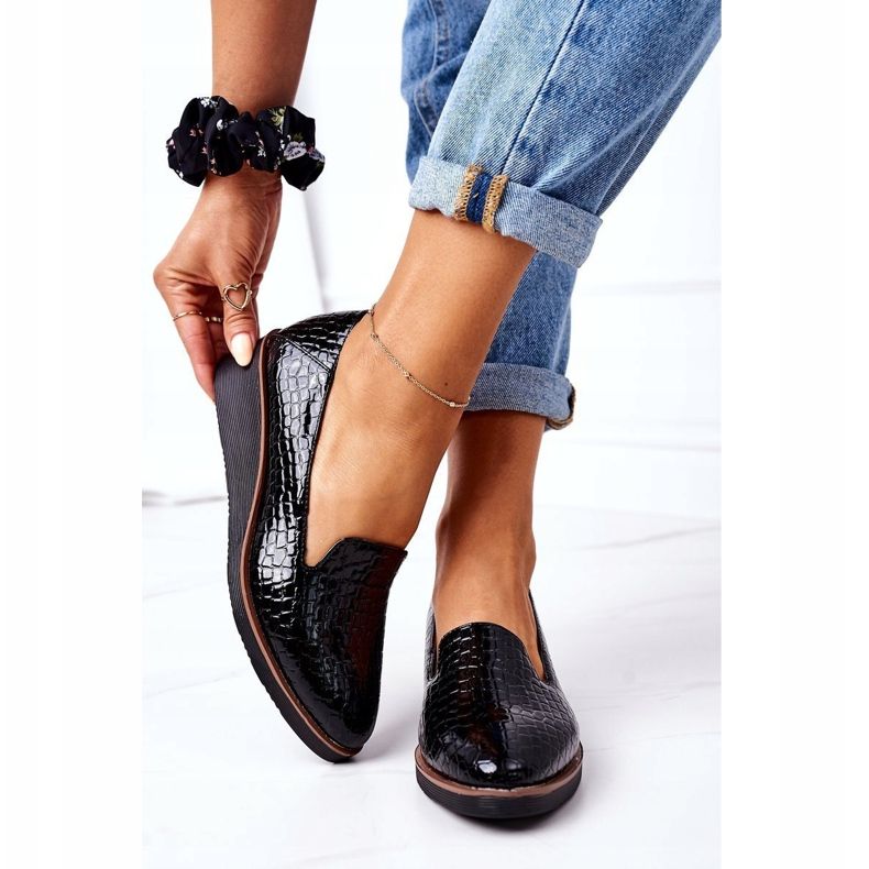 Lakkozott cipő Wedge Vinceza 10675 fekete 2