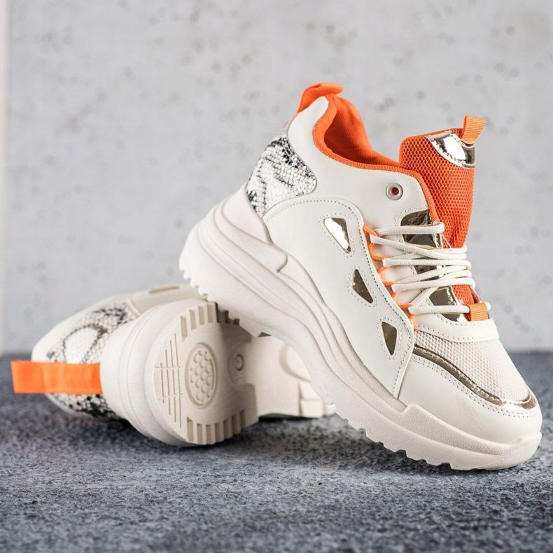 Marquiz Divat Cipők bézs 2 Marquiz Divat Cipők bézs 2