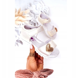 Gyermek szandál aranysárga tépőzárral 1