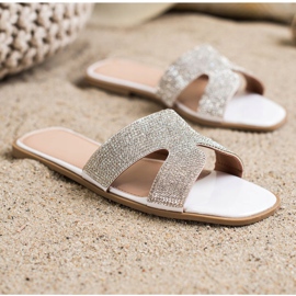 SHELOVET Papucs kristályokkal fehér 1