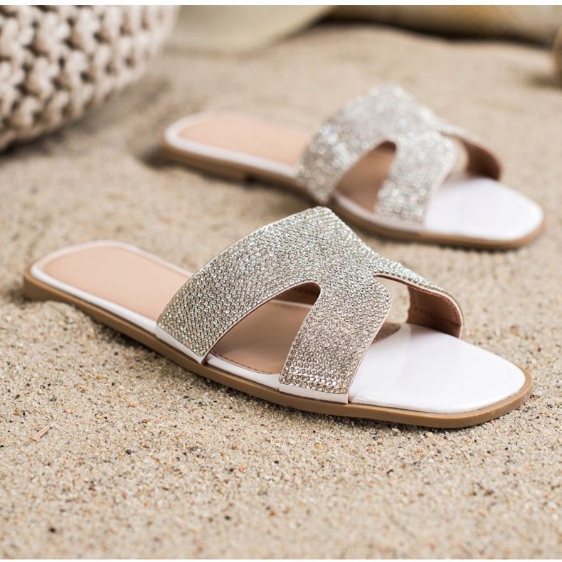 SHELOVET Papucs kristályokkal fehér 1