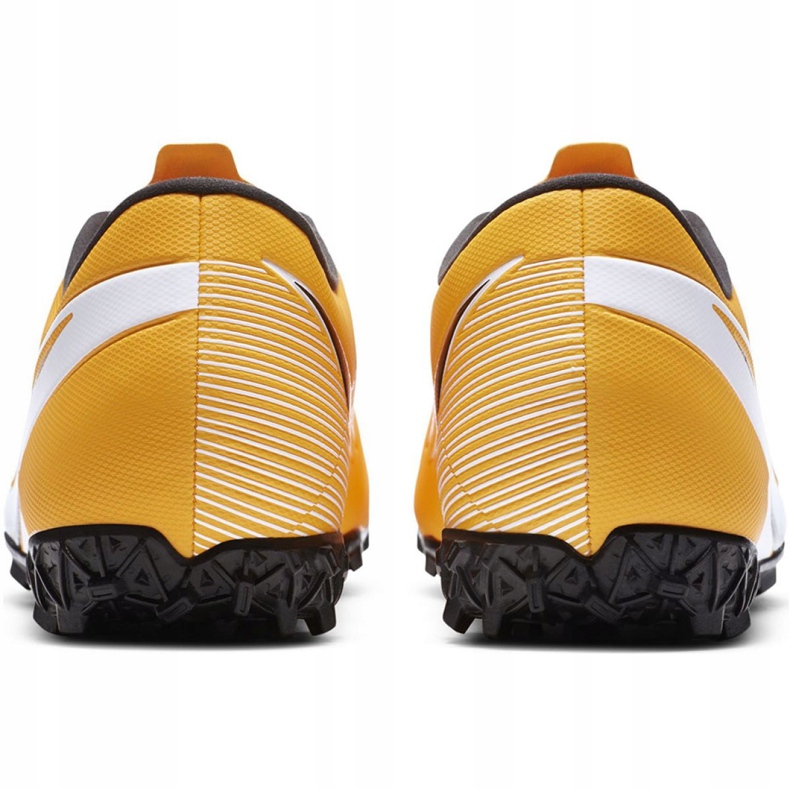 Nike Mercurial Vapor 13 Academy Tf M AT7996 801 futballcipő narancs és vörös 4 Nike Mercurial Vapor 13 Academy Tf M AT7996 801 futballcipő narancs és vörös 4