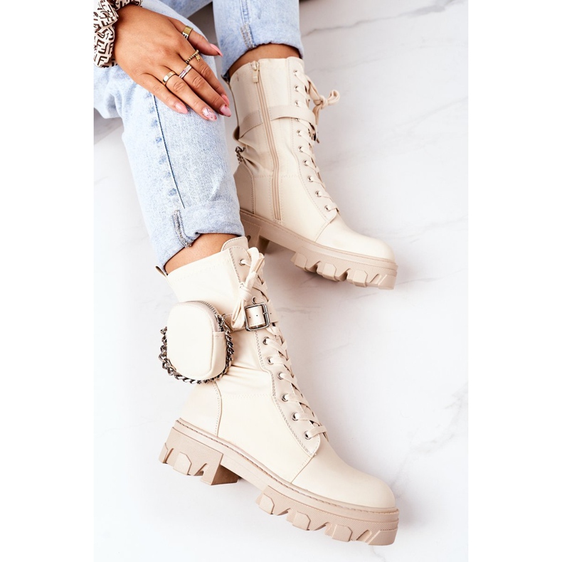 PS1 Meleg dolgozók, akiknek vese bézs színűek, rám néznek 1