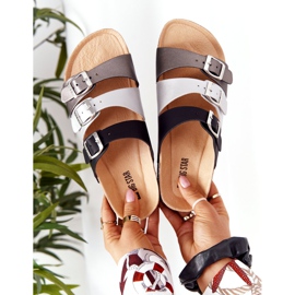 Bőr profilú papucs Big Star HH274588 fekete és ezüst 1