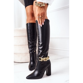 Meleg csizma egy bárban lánccal Fekete Franti 1