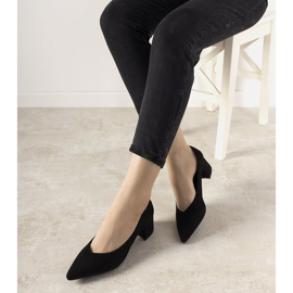 Fekete szivattyúk a Floren oszlopon 1