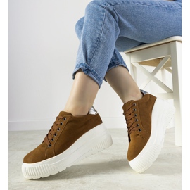 Barna sportcipők magas Rapter talppal 1