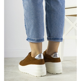 Barna sportcipők magas Rapter talppal 2