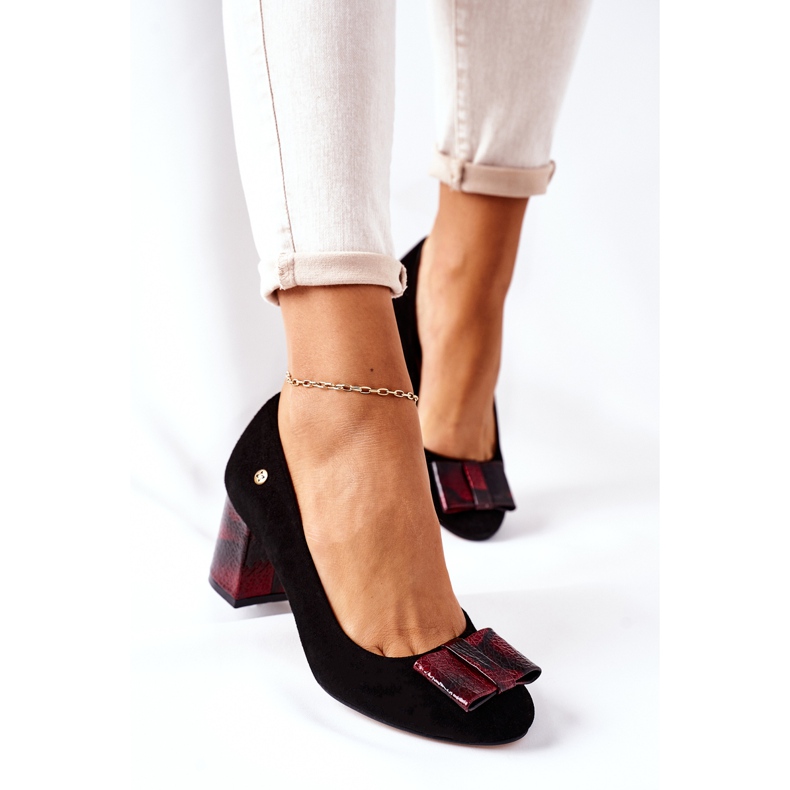 Női szivattyúk Maciejka Suede Black 3356A-20 / 00-1 fekete 2