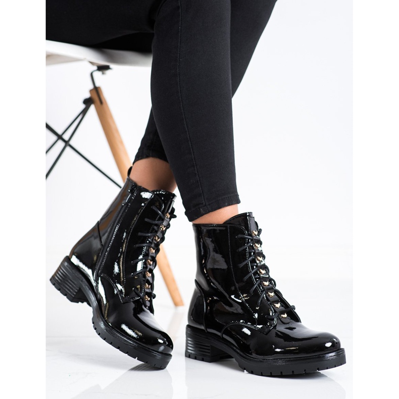 S. BARSKI Lakkozott ökobőrből készült munkások S.BARSKI fekete 2