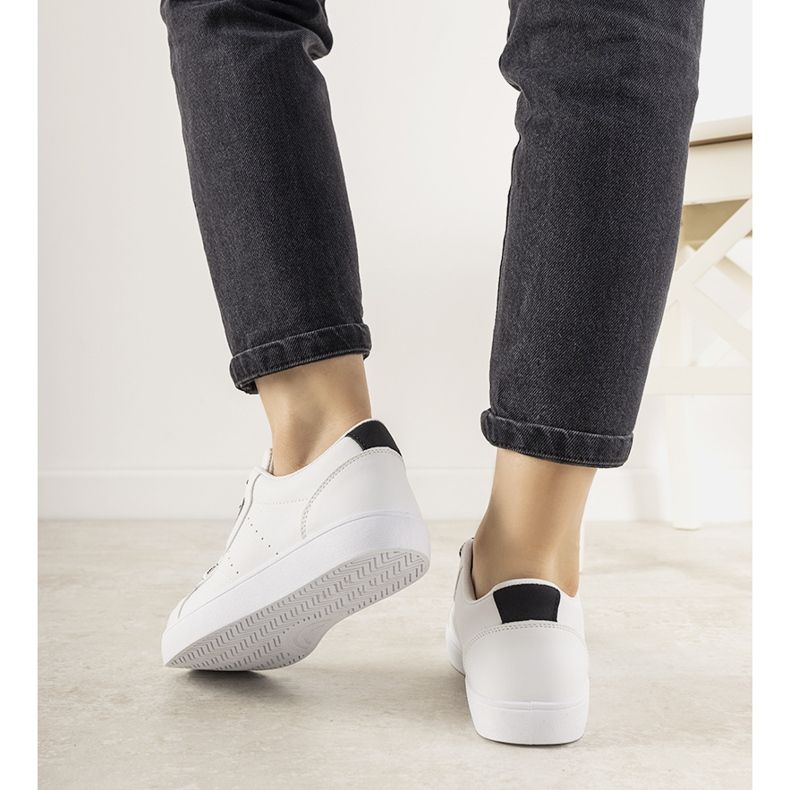 Fekete -fehér Boomshom cipők 1