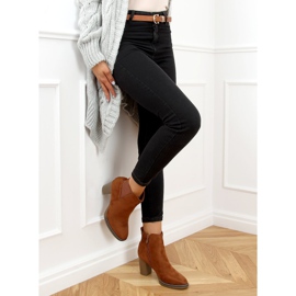 Teve 1155 Teve magassarkú barna 2