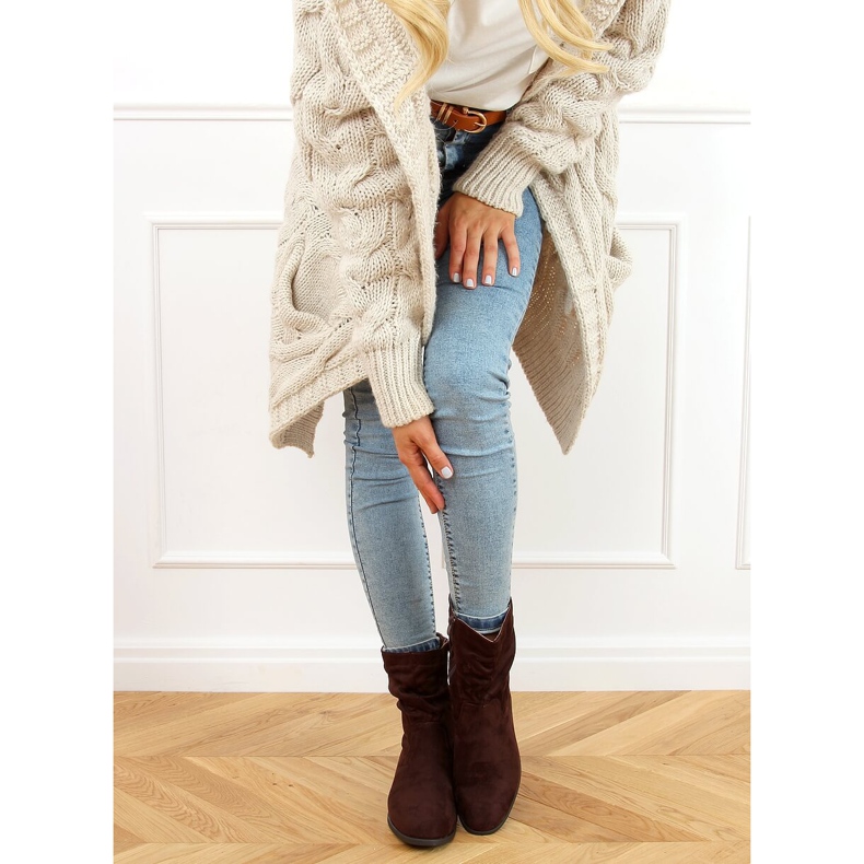 Lapos csizma barna bojttal B0-330 Barna 1 Lapos csizma barna bojttal B0-330 Barna 1