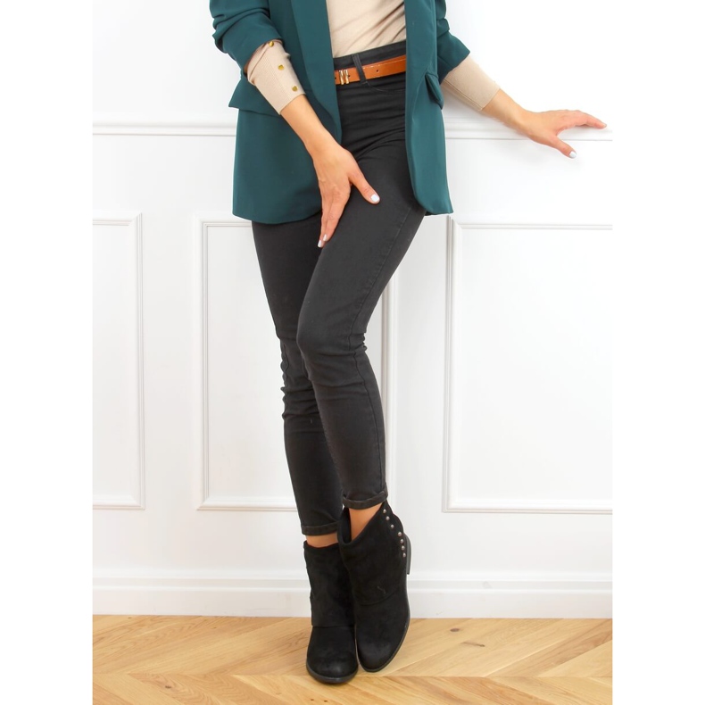 Fekete csizma rejtett ék sarkán D7719 Fekete 2