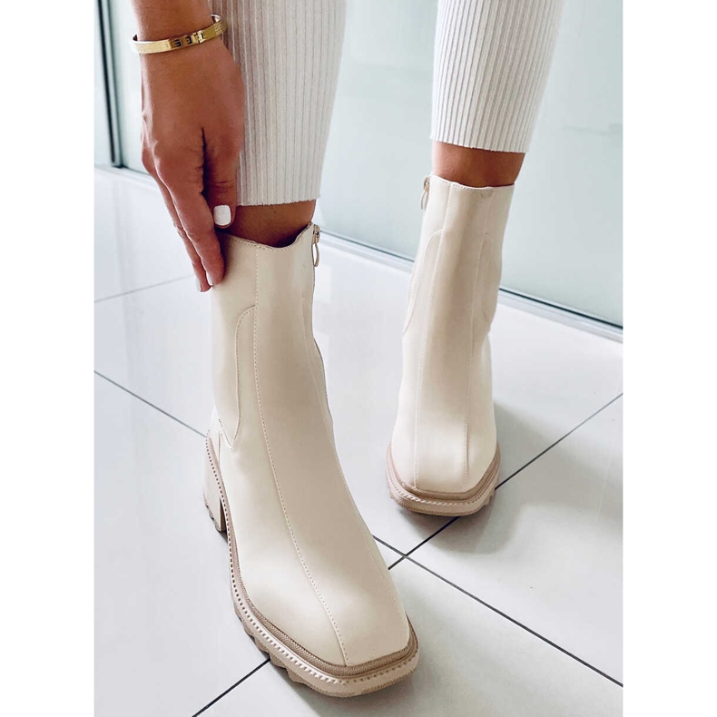 Krém női csizma QT33P Bézs 2