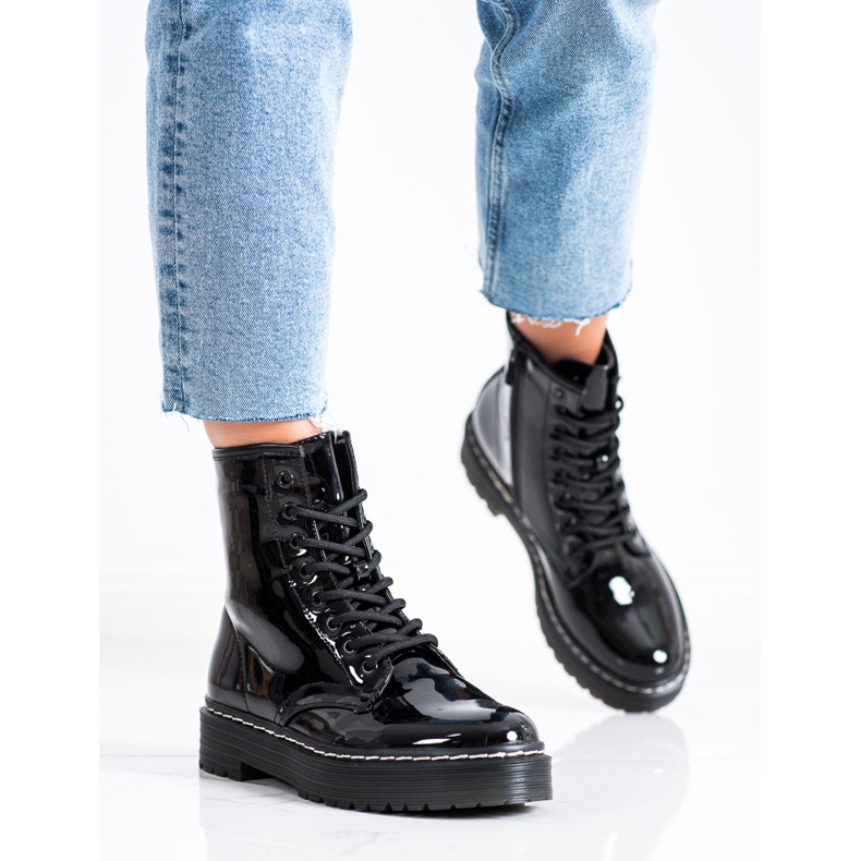 SHELOVET Fekete munkáscsizma szőrmével 2