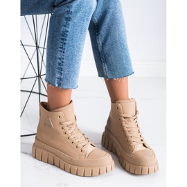 SHELOVET Cipők Eco bőrrel a platformon bézs 2