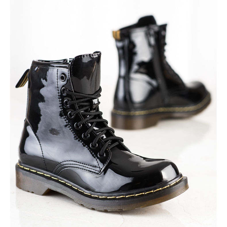 Queentina Divatos lakkozott túracipő fekete 1