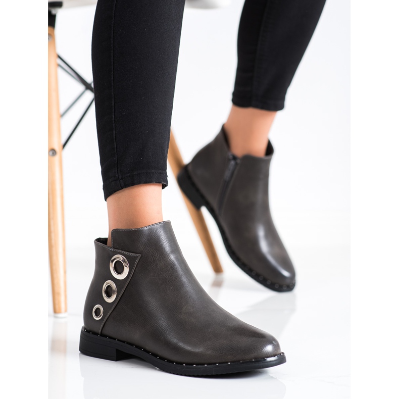 Goodin Csizma ezüst díszekkel barna 2