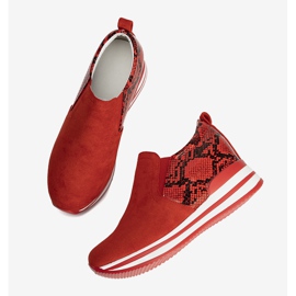 Piros cipők az Infinitale ékén 2