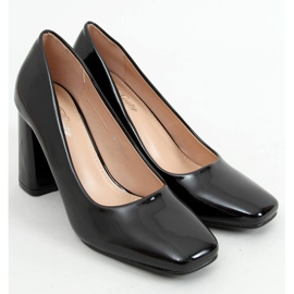 Szivattyúk az S-1008 fekete oszlopon 1