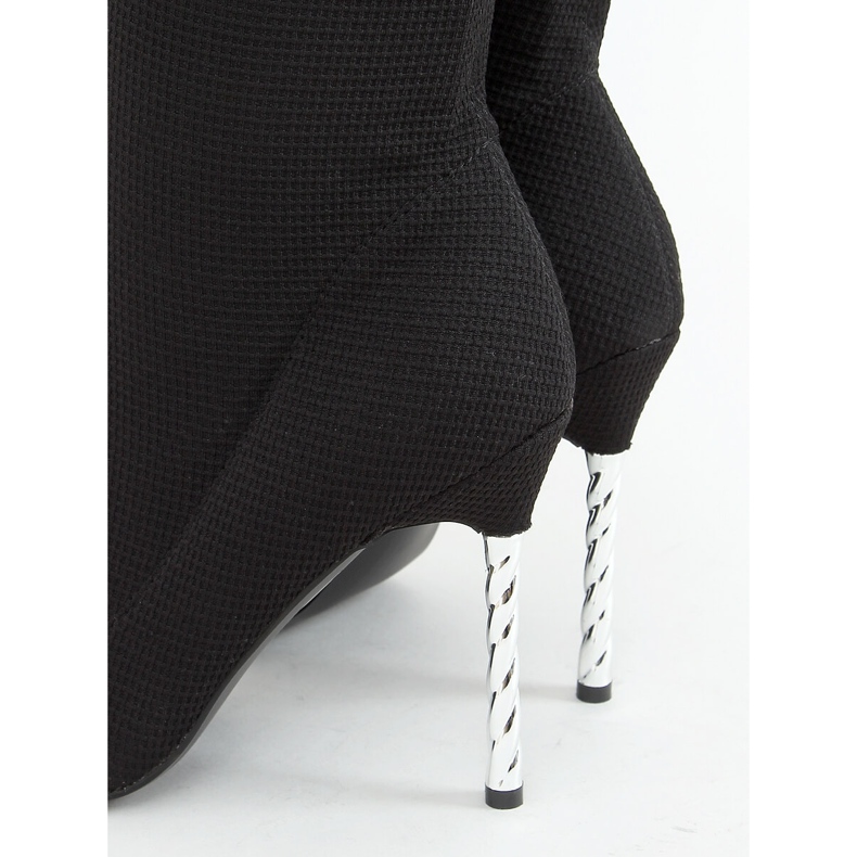 Fekete térdnadrágos csizma magas sarkú zoknin TM032 Fekete 1