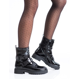 Bestelle Lakkozott munkások csattal fekete 2