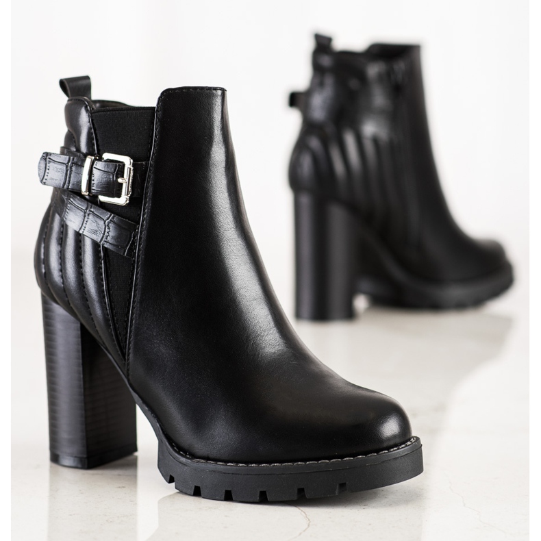 Erynn Magas sarkú csizma fekete 1